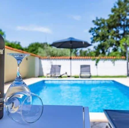Apartments Eden Sisan Ngoại thất bức ảnh