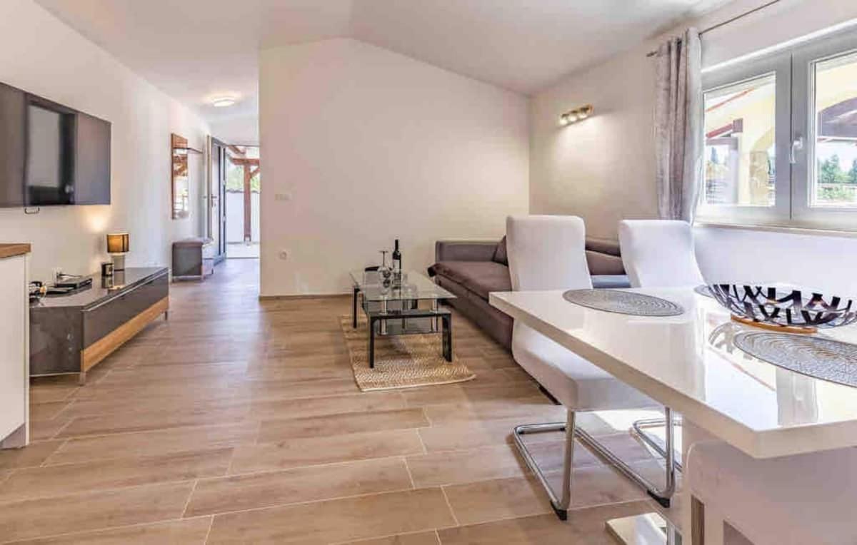 Apartments Eden Sisan Ngoại thất bức ảnh