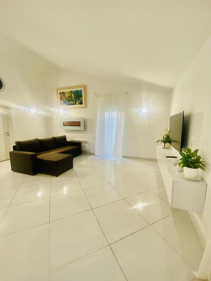 Apartments Eden Sisan Ngoại thất bức ảnh