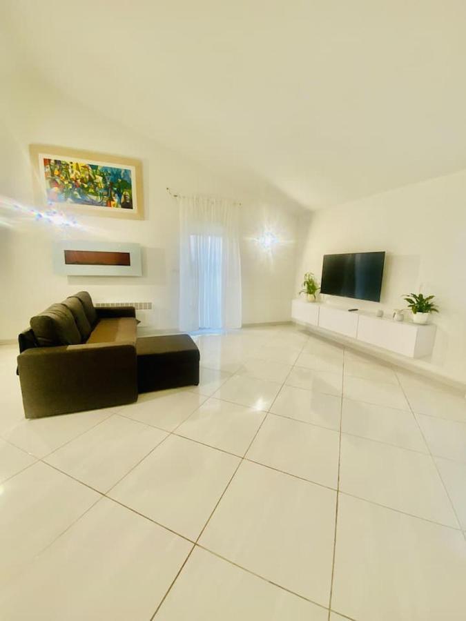 Apartments Eden Sisan Ngoại thất bức ảnh