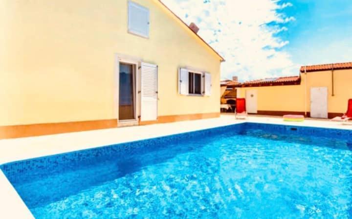 Apartments Eden Sisan Ngoại thất bức ảnh
